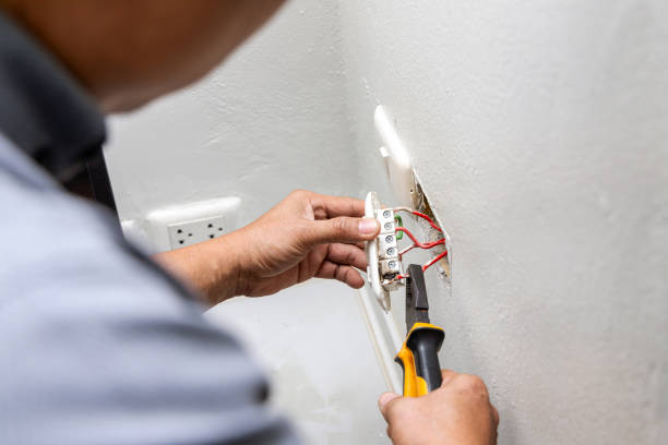 Best Licensed Electrician  in Mississippi State, MS